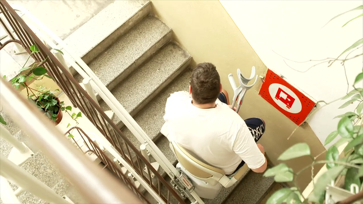 V7N - Mario schodolez